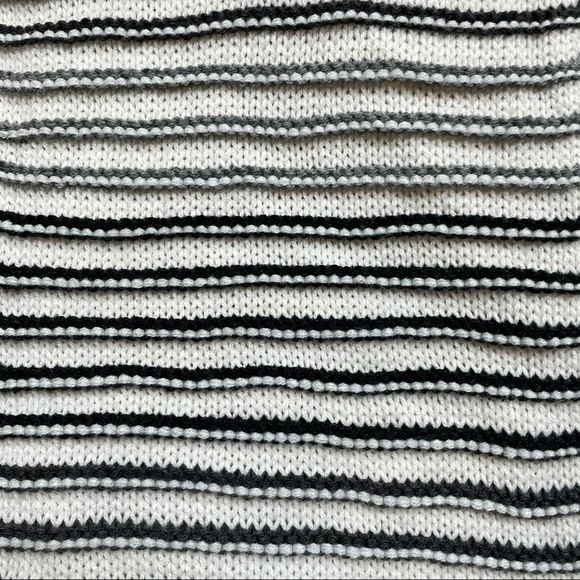 American Eagle Gray and Cream Striped Scarf with Pom Poms - Picture 5 of 6